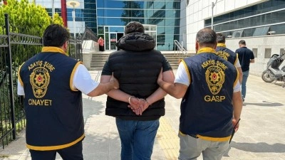 Adıyaman&rsquo;da kanlı aile kavgası: Eniştelerinden birini vurdu, diğerinin iş yerine ateş a&ccedil;tı