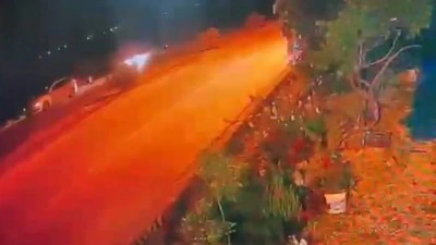 Antalya'daki kanlı yol verme kavgasının g&ouml;r&uuml;nt&uuml;leri ortaya &ccedil;ıktı