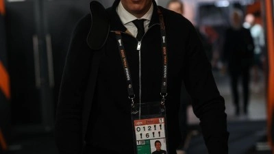 Avrupa Ligi&rsquo;nin kralı Unai Emery! Hem rekor kırdı hem tarihe ge&ccedil;ti