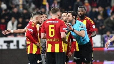 'Bah&ccedil;eli' iddiası g&uuml;ndem oldu! Kayserispor'dan futbol d&uuml;nyasını sarsacak 'UEFA&#