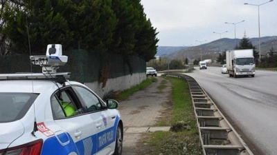 Bayram tatilinde yola &ccedil;ıkacaklar dikkat! EGM radar sayısını artırdı: İşte &ouml;denecek cezalar