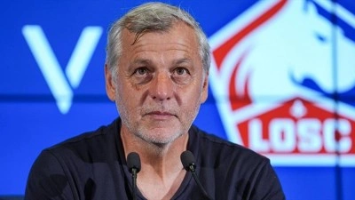 Beşiktaş'ın g&uuml;ndeminde olduğu iddia edilmişti! Tecr&uuml;beli hoca takımından ayrıldı
