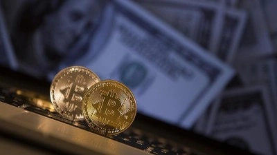 Bitcoin&rsquo;de kritik eşik yeniden g&uuml;ndemde: Piyasalar Fed korkusuyla frene mi basıyor?