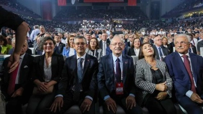CHP'de kurultay tarihi belli oldu! Kılı&ccedil;daroğlu'na yakın isim a&ccedil;ıkladı
