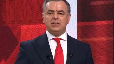 CHP Kars il binası alımında 10 milyon liralık vurgun iddiası: &Ouml;zel'in &ouml;n&uuml;n&uuml; kesip anlattı