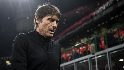 Conte Napoli'ye veda etti!