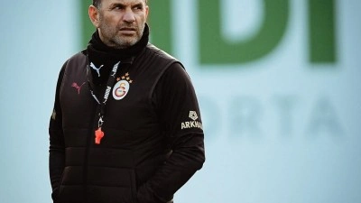 Fenerbah&ccedil;e'de 1 sezonda 17 gol atmıştı! Okan Buruk, telefon a&ccedil;ıp Galatasaray'a istedi
