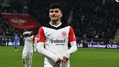 Galatasaray'dan g&ouml;r&uuml;lmemiş teklif! Milli futbolcu i&ccedil;in 35 milyon euroyu masaya koydu