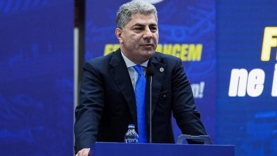 Hakan Safi ile g&ouml;r&uuml;şm&uuml;şt&uuml;! Gen&ccedil; teknik adam kararından vazge&ccedil;ti