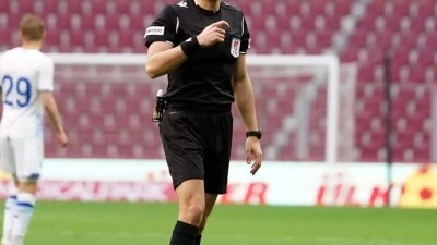 Kritik m&uuml;cadele Mehmet T&uuml;rkmen'in!