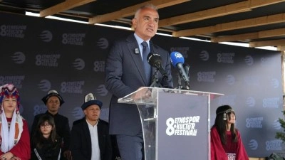 K&uuml;lt&uuml;r ve Turizm Bakanı Mehmet Nuri Ersoy'dan Etnospor Festivali'nde Gazze vurgusu!