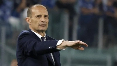 Milan'da teknik direkt&ouml;r Massimiliano Allegri ile yollar ayrıldı