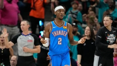 Oklahoma City Thunder San Antonio Spurs karşısında seride &ouml;ne ge&ccedil;ti!