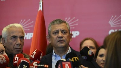 &Ouml;zg&uuml;r &Ouml;zel&rsquo;den 'tahliye' hakkında ilk a&ccedil;ıklama: Mafyatik tiplerle geldiler!