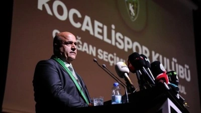 S&uuml;per Lig ekibinde başkan g&uuml;ven tazeledi, Avrupa'yı hedef g&ouml;sterdi