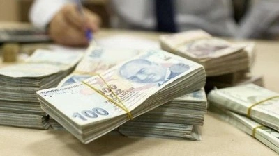 Tatil i&ccedil;in yollara d&uuml;şen milyonlarca vatandaşı şoke eden tarife! Fiyatlar fırladı