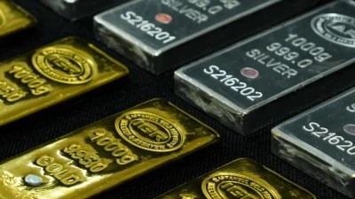 Uzman isim a&ccedil;ıkladı: 2027 yılında altını tahtından edecek!